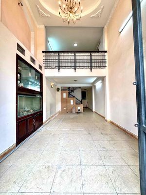 Chỉ 1 căn ra mặt tiền Phan Văn Trị, Bình Thạnh,Kinh Doanh Tốt