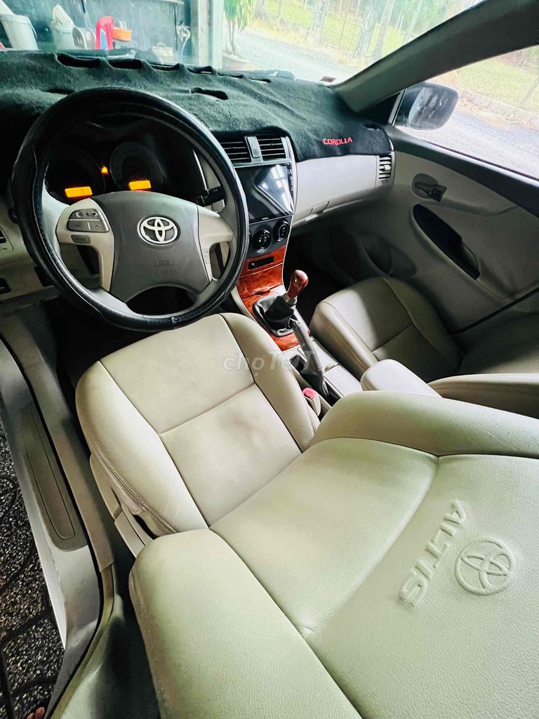 Toyota Corolla Altis 2010 1.8G MT - 123 km