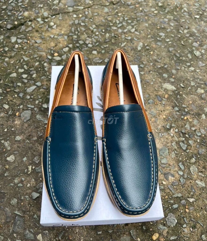 Clarks xanh dương