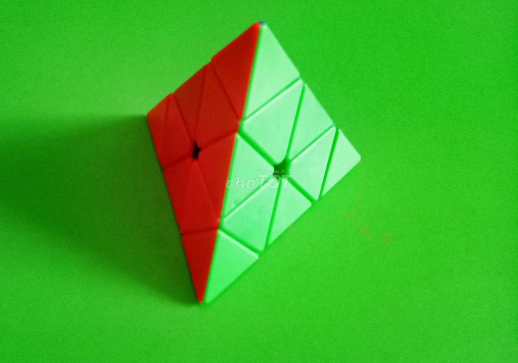 Rubik Pyraminx (Có nam châm)