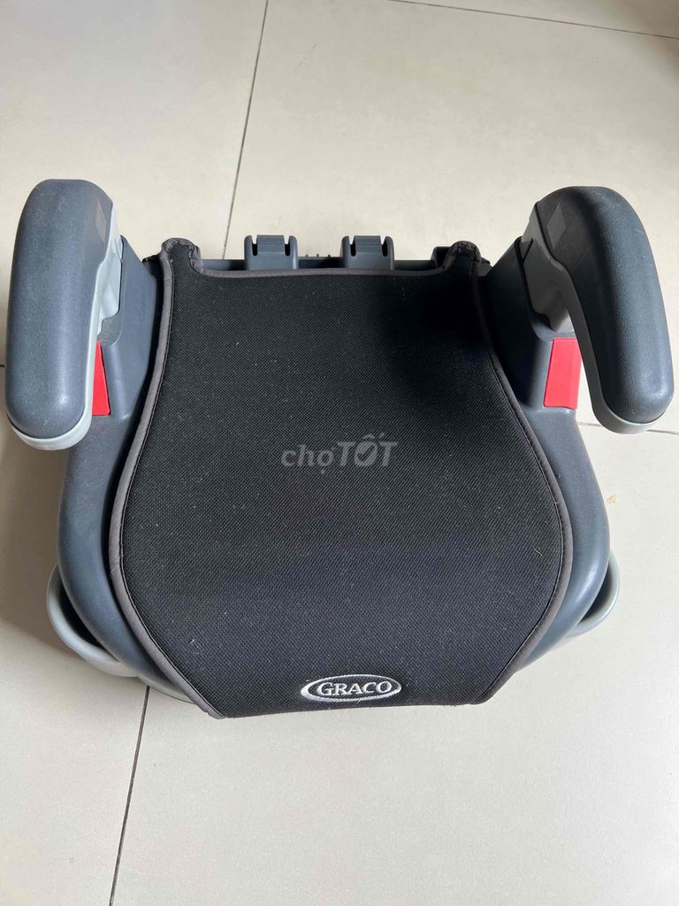 Ghế ngồi xe oto cho bé 4-6t