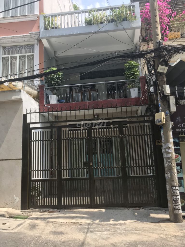 Cho thuê mặt bằng kinhdoanh 4.5x18 đường Nguyễn Thái Bình, Q.Tân Bình