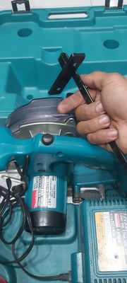 Cắt gỗ Makita 18v đẹp. Mua bán Đồ chuyên dụng, Giống nuôi trồng tại Thành phố Biên Hòa Đồng Nai được đăng bởi Ledinhnam