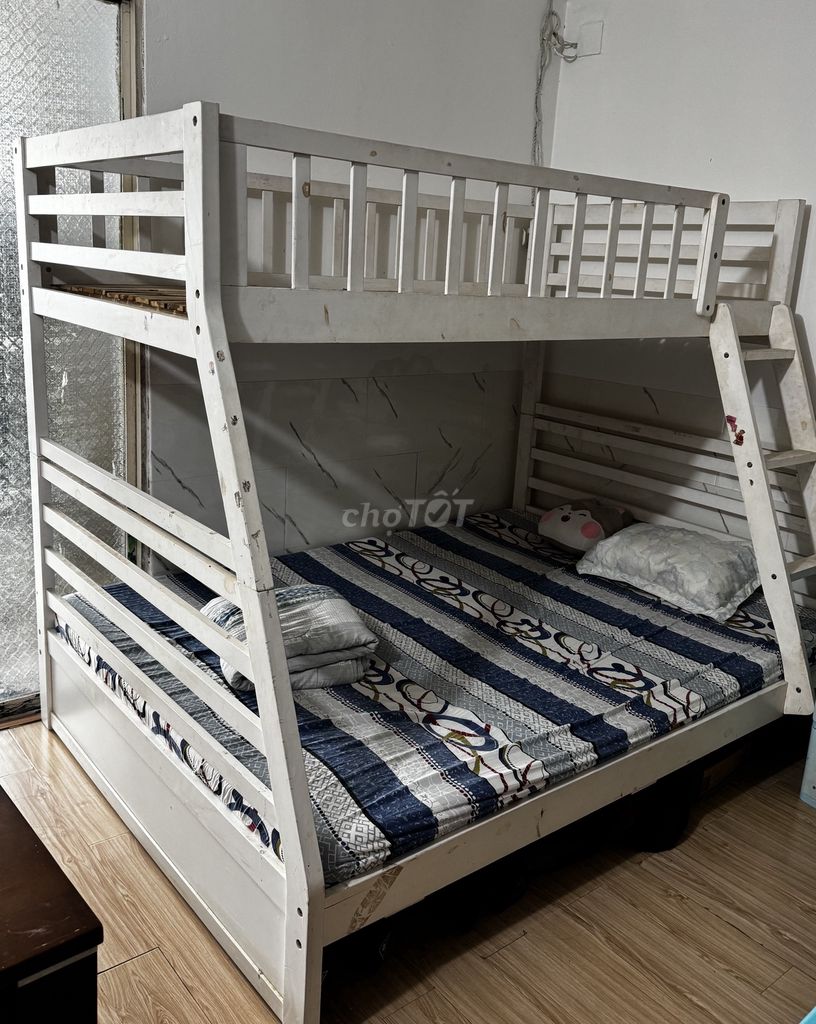 Giường 02 tầng Gỗ Trắng 1m4x 2m cũ. Mua bán Giường, chăn ga gối nệm tại Quận 4 Tp Hồ Chí Minh được đăng bởi Đỗ Quang Vinh hình 1