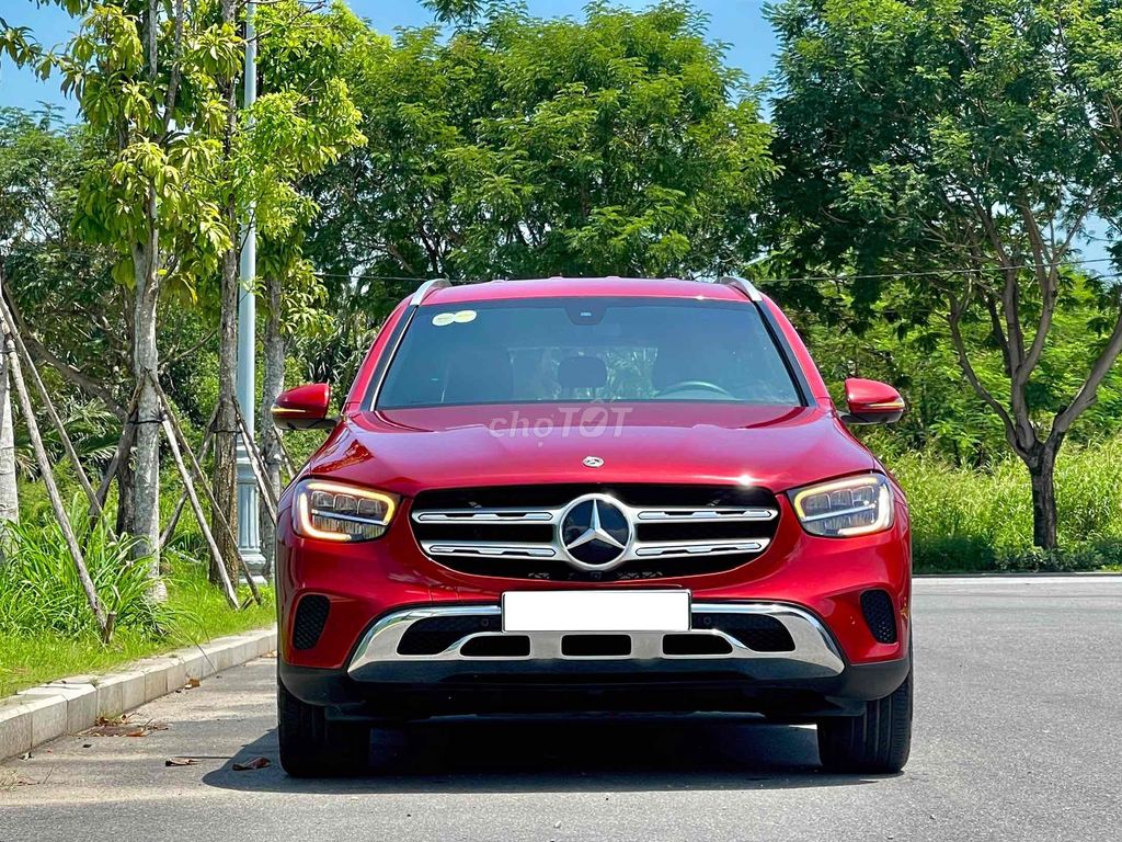 Мерседес GLC200 4matic 2022 V1 - 13 000 км, полный литраж