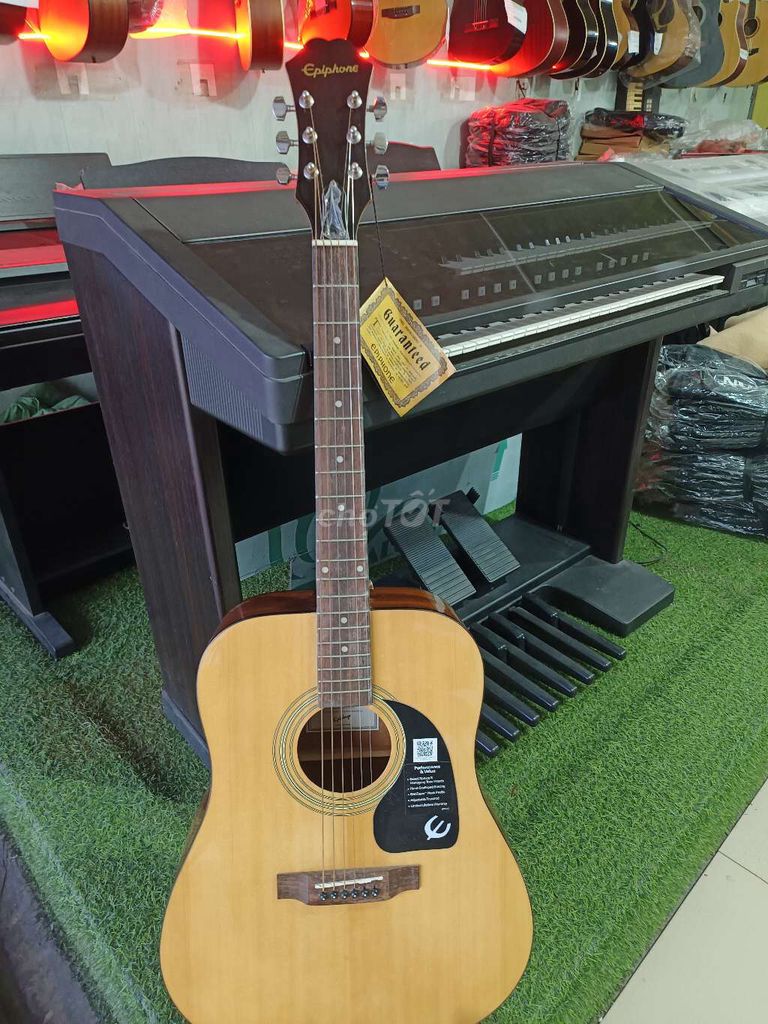 Đàn guitar các loại