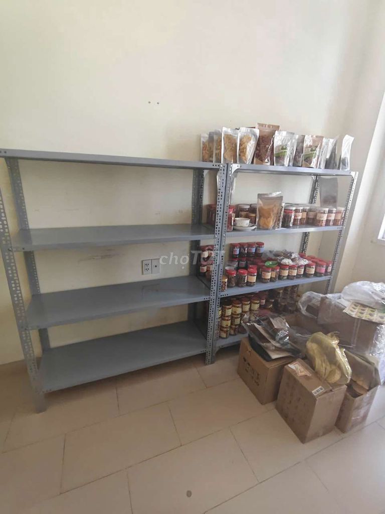 Kệ sắt v lỗ 4 tầng Xám ghi. Mua bán Tủ, kệ gia đình tại Thành phố Biên Hòa Đồng Nai được đăng bởi Thu Hoàng hình 1