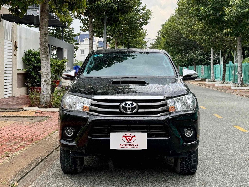 Toyota Hilux 2016 2.5E 4x2 MT - 99000 km