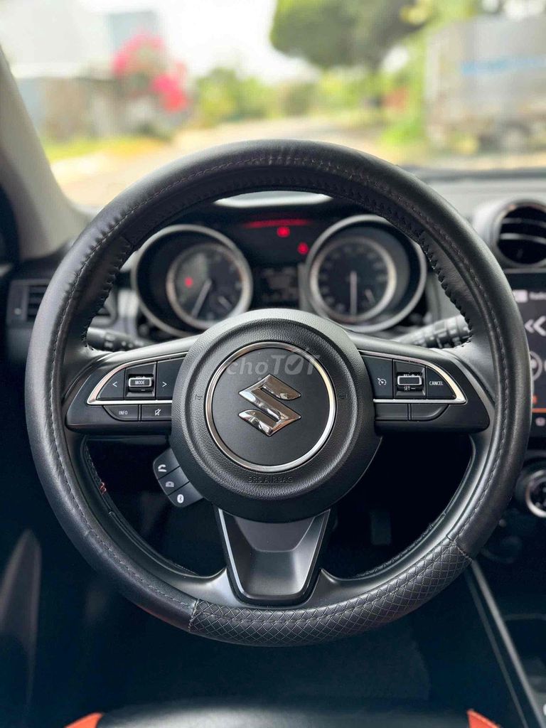 Suzuki Swift 2021 GLX 1.2 AT - Zzin 100%. Mua bán Ô tô tại Thành phố Buôn Ma Thuột Đắk Lắk được đăng bởi Hoàng Quang hình 7