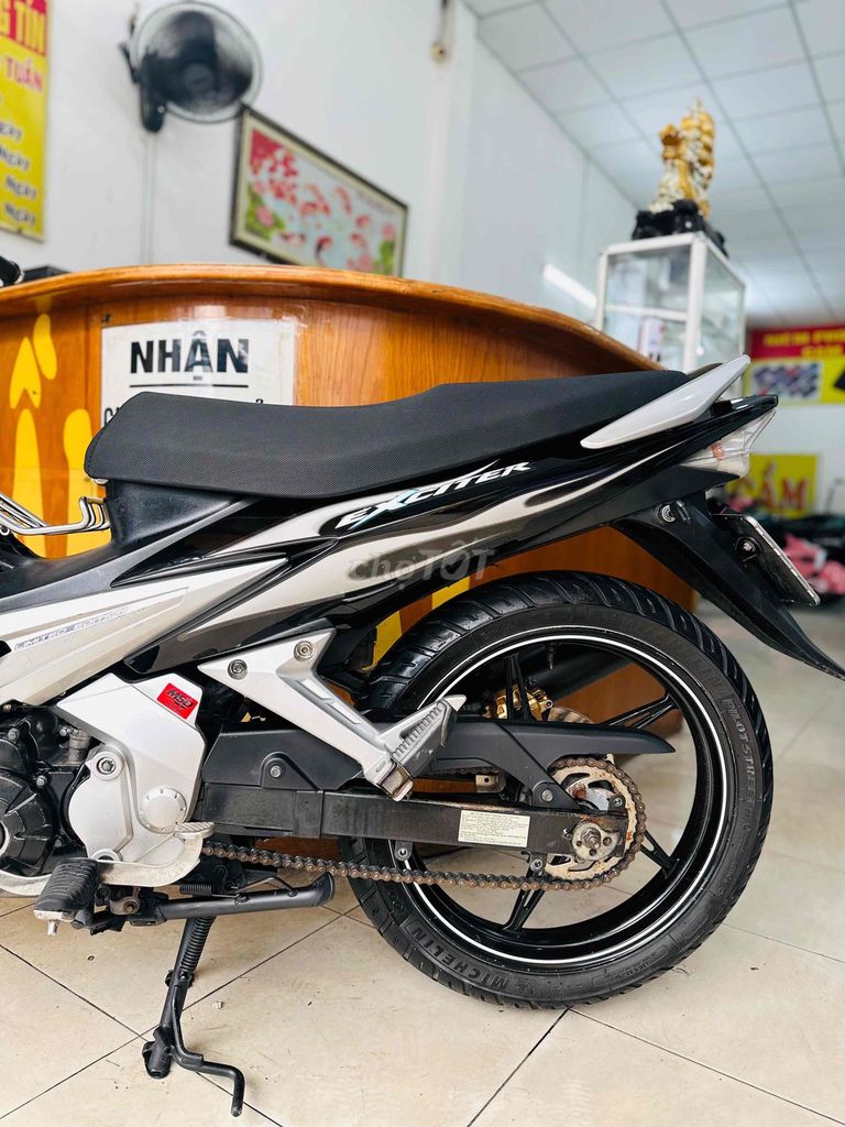 Ex 135 xuống áo ex nhỏ bstp xe dọn sạch sẽ. Mua bán Xe máy tại Quận Gò Vấp Tp Hồ Chí Minh được đăng bởi Hùng Võ Exciter hình 3