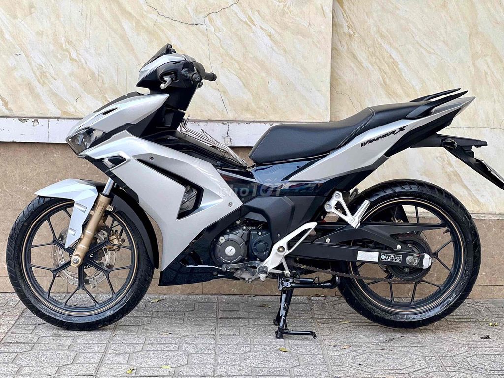 honda winner v3 bstp máy móc nguyên zin 9chủ. Mua bán Xe máy tại Quận 12 Tp Hồ Chí Minh được đăng bởi CHXM Phương Nam Chuyên Bán Xe Trả Góp Bao Nợ Xấu hình 3