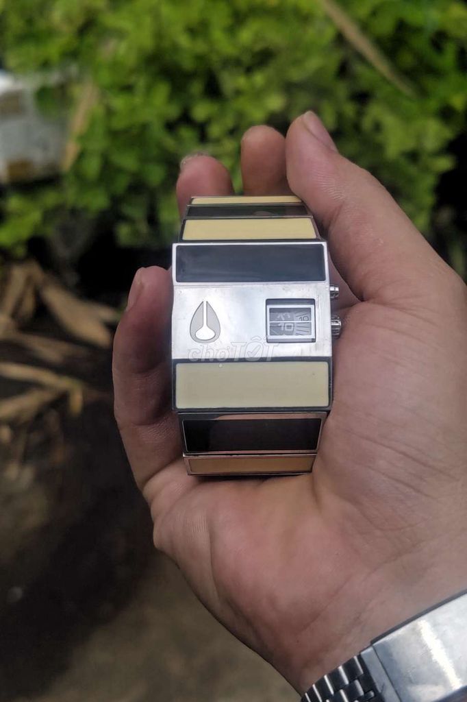 Đồng hồ Nixon kim loại đa màu. Mua bán Đồng hồ tại Huyện Châu Thành Tiền Giang được đăng bởi Minh  hình 1