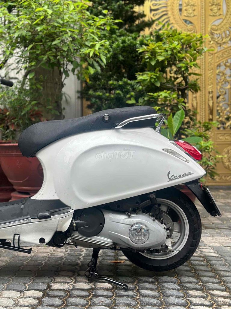 Vespa đèn vuông đời 2014 bstp chính chủ. Mua bán Xe máy tại Quận 10 Tp Hồ Chí Minh được đăng bởi Hoang sang hình 6