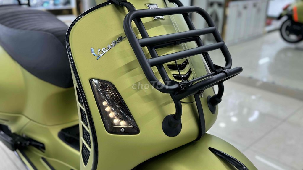 Vespa Super gts 300i -300cc -2019 xe cọp ngay chủ. Mua bán Xe máy tại Quận Phú Nhuận Tp Hồ Chí Minh được đăng bởi VESPA  PIAGGIO BẢO HƯNG Vespa cũ trả góp  hình 2