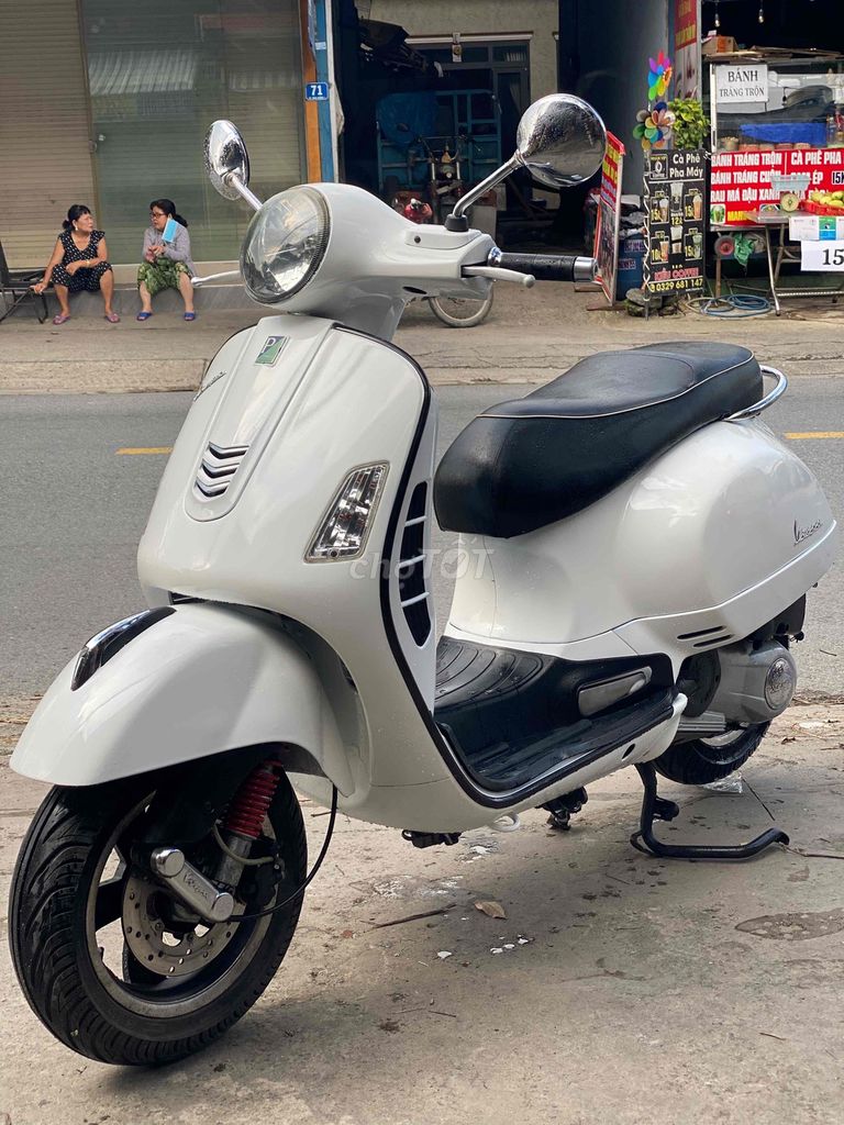 BÁN XE VESPA GTS. BS 174.74. XE ĐẸP MÁY ZIN ÊM. Mua bán Xe máy tại Thành phố Thủ Đức Tp Hồ Chí Minh được đăng bởi Xe Máy Quốc Hằng góp 0 đồng hình 1
