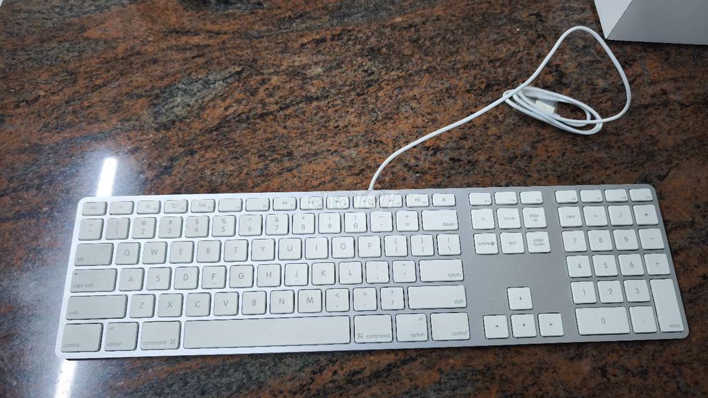 Bàn phím Apple A1243 Trắng. Mua bán Phụ kiện (Màn hình, Chuột...) tại Thành phố Thủ Đức Tp Hồ Chí Minh được đăng bởi Thân Tấn Thái hình 1