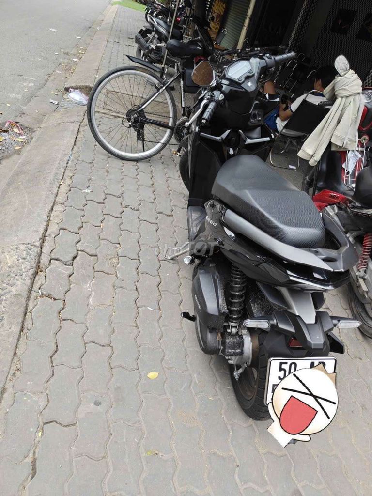 Honda Vario 125cc 2023 черный 7 500 км Индонезия