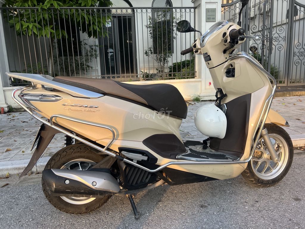 Honda Lead Cao cấp 2021 26860 км