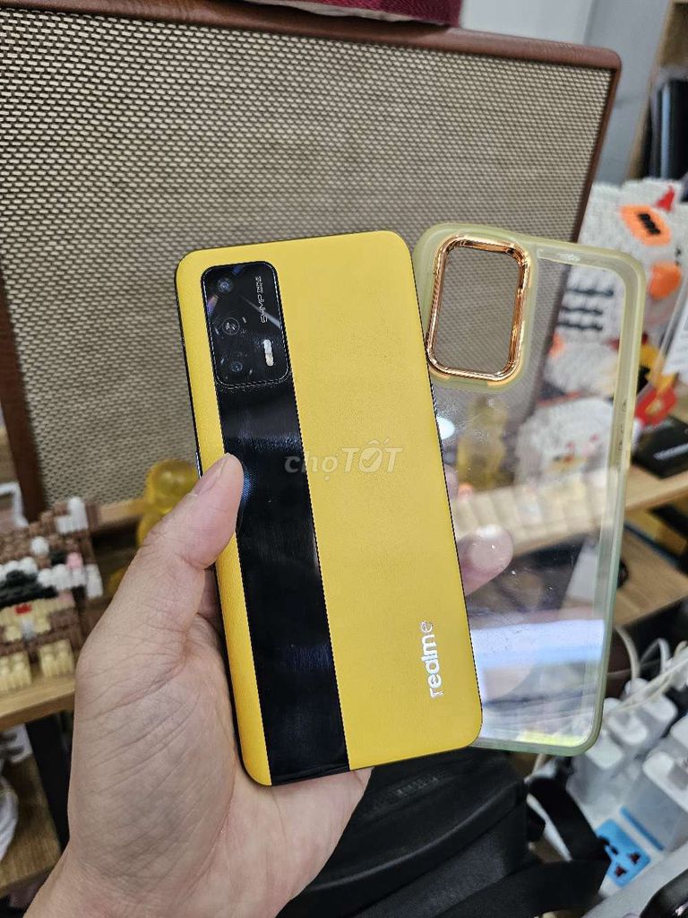 REALME GT 5G GOLD 8/128 120HZ ZIN ĐẸP Q.TẾ MƯỢT MÀ