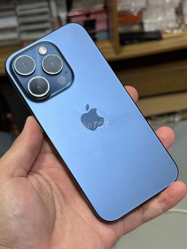 iPhone 15 Pro Xanh dương Lock. Mua bán Điện thoại tại Quận Thanh Khê Đà Nẵng được đăng bởi Kiệt hình 1