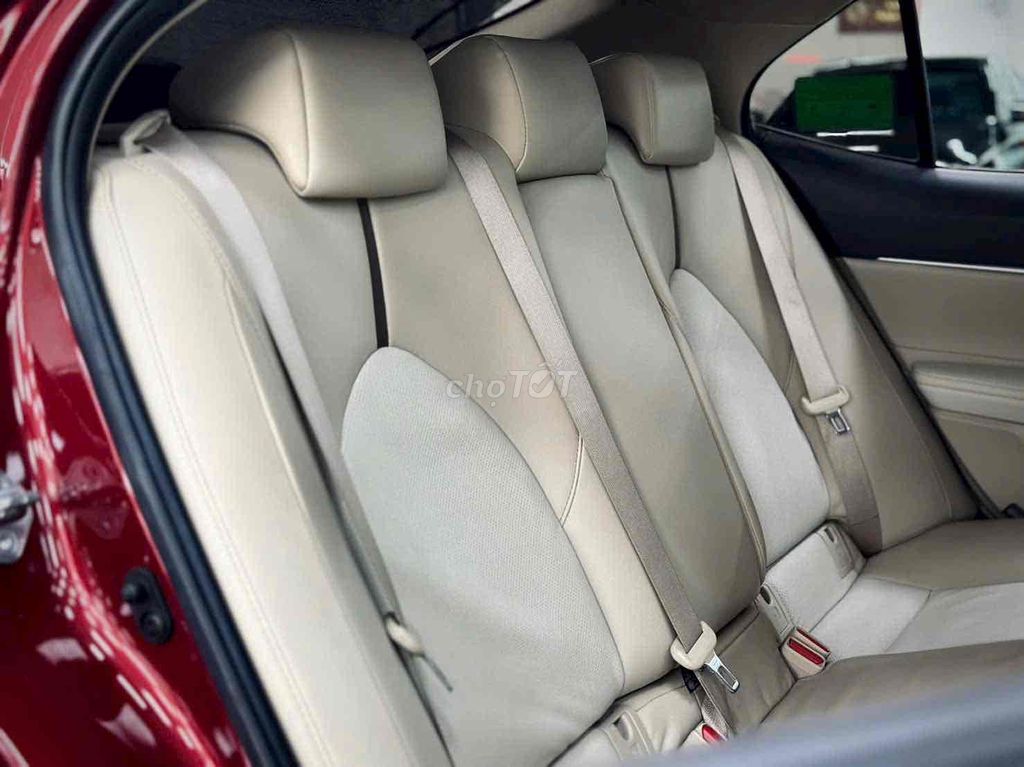 Toyota Camry 2.0G 2019 siêu đẹp. Mua bán Ô tô tại Quận 3 Tp Hồ Chí Minh được đăng bởi Nguyen Trung hình 20