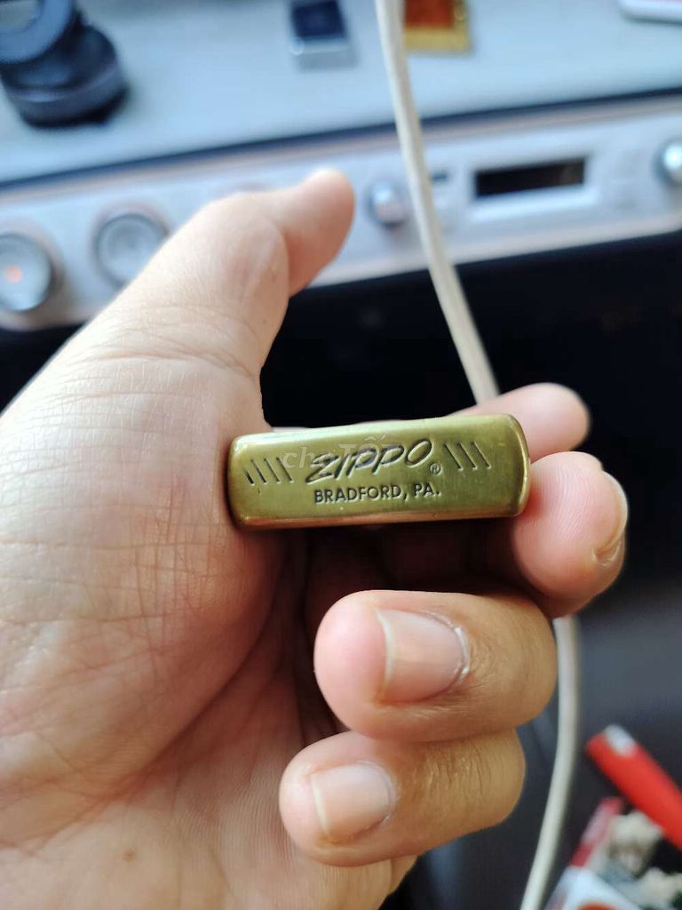Bật lửa Zippo Đồng Vàng Cổ điển. Mua bán Đồ sưu tầm, đồ cổ tại Thành phố Buôn Ma Thuột Đắk Lắk được đăng bởi MR chinh hình 1