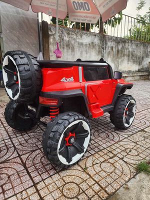 Xe ô tô điện cho bé. Mua bán Mẹ và bé tại Thành phố Vĩnh Long Vĩnh Long được đăng bởi phong