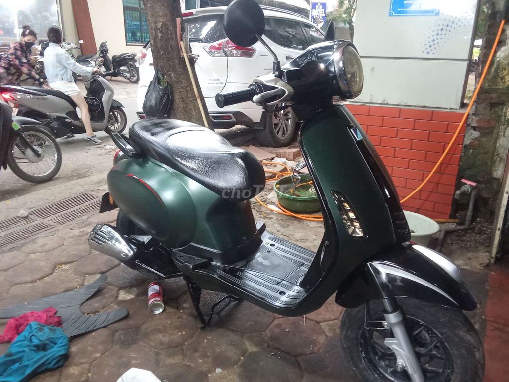 Зеленый мох Piaggio Vespa 50 куб. см