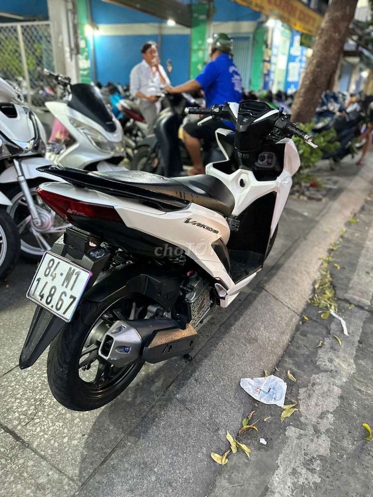 Honda Vario 150 2020 mới 90% biển số 84. Mua bán Xe máy tại Quận Tân Phú Tp Hồ Chí Minh được đăng bởi Tuanduy hình 4