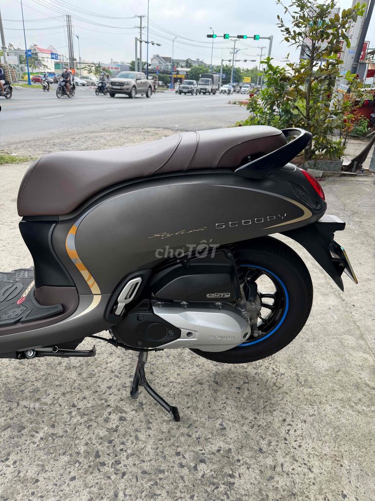 Honda Scoopy màu Xám. Mua bán Xe máy tại Quận Bình Thuỷ Cần Thơ được đăng bởi thiên phúc hình 2