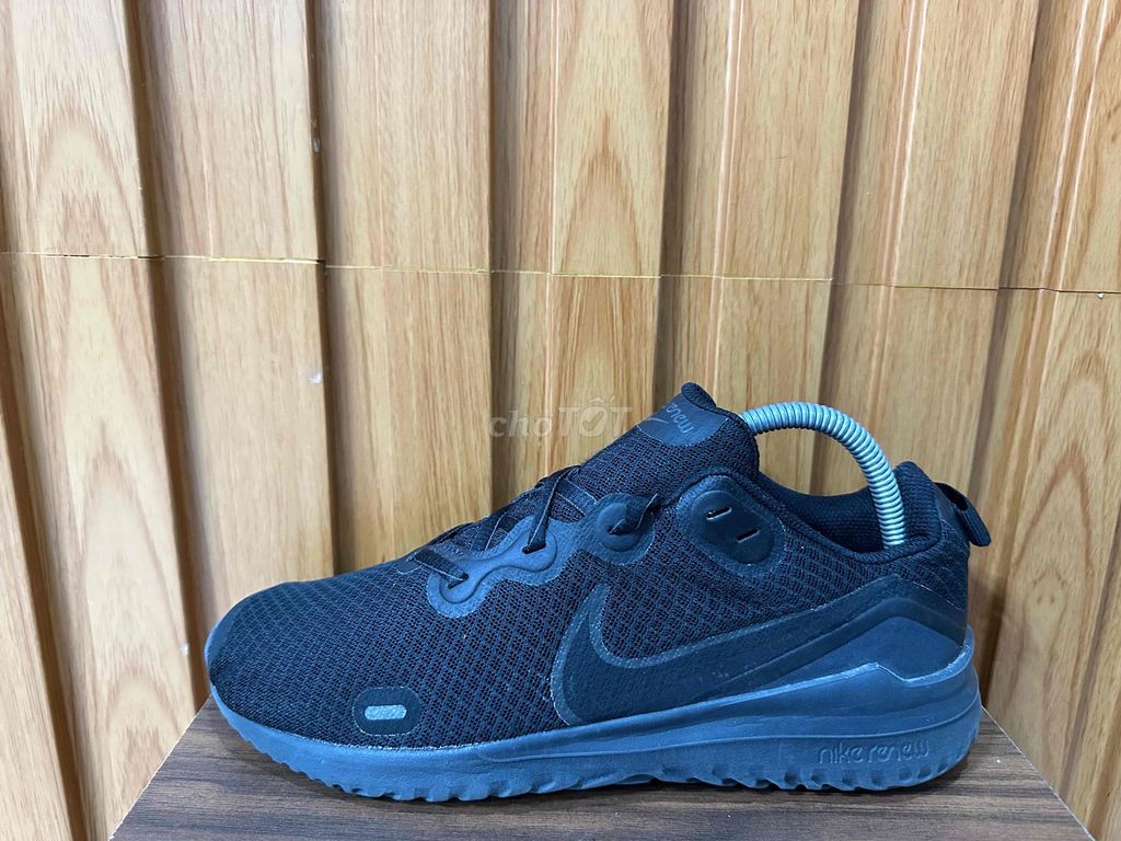 Giày Nike size 40.5 chính hãng mới cao zin đẹp