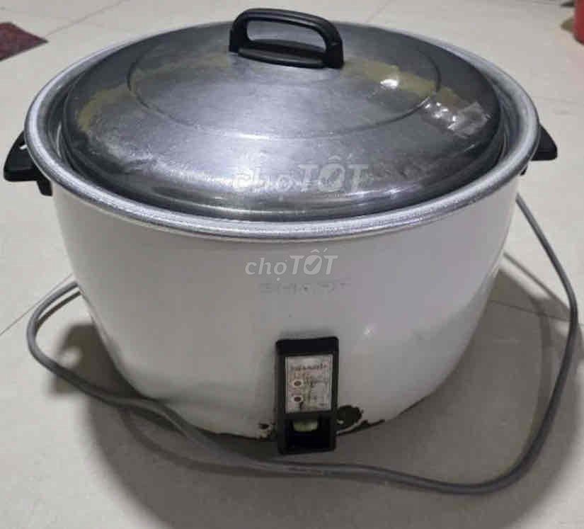 Nồi cơm điện Sharp 7L Trắng Đã qua sử dụng. Mua bán Bếp, lò, đồ điện nhà bếp tại Quận Liên Chiểu Đà Nẵng được đăng bởi Khuê Hồng hình 1