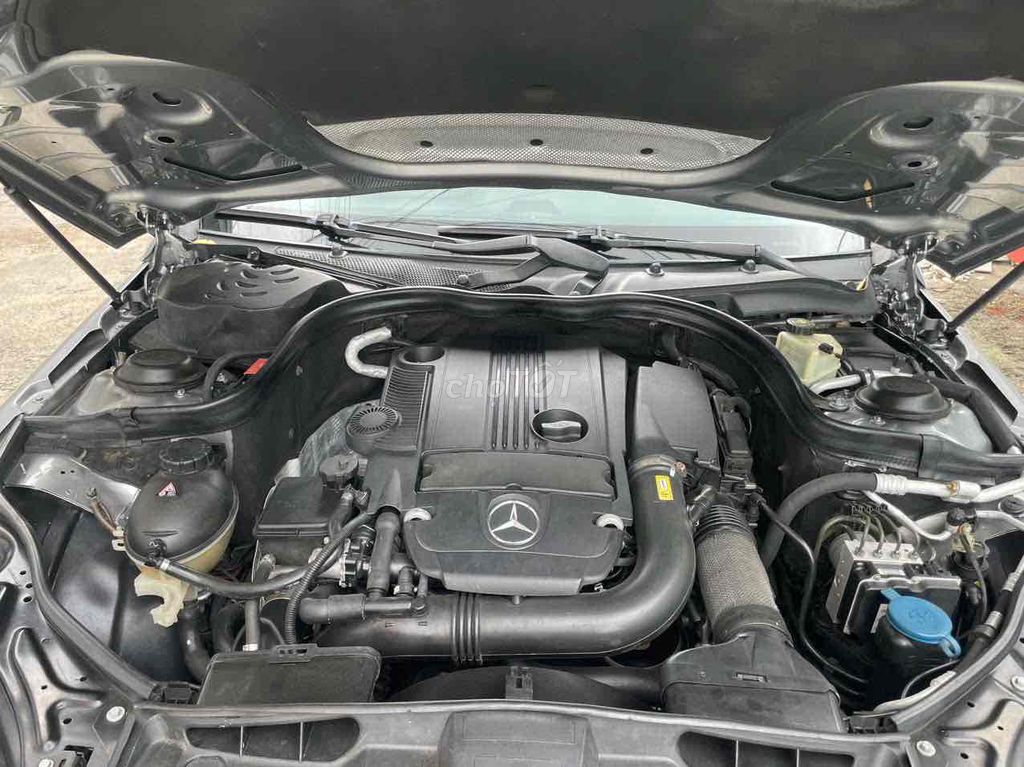 E250 1.8CGi rất mới, cuối 2009 form mới. Mua bán Ô tô tại Thành phố Mỹ Tho Tiền Giang được đăng bởi NGHĨA NHÂN chuyên xe đẹp hình 8