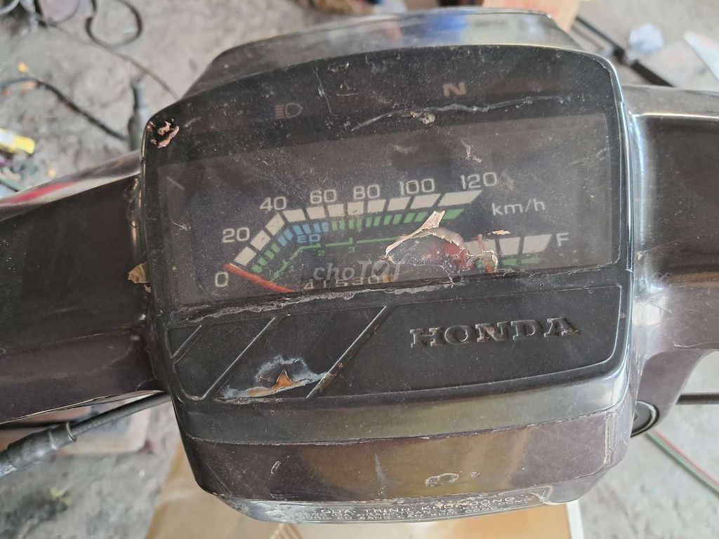 Honda Super Dream màu Nâu Trắng. Mua bán Xe máy tại Quận 8 Tp Hồ Chí Minh được đăng bởi Hùng hình 18