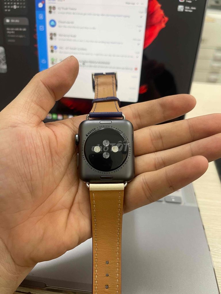 Apple Watch SR 3 mới keng