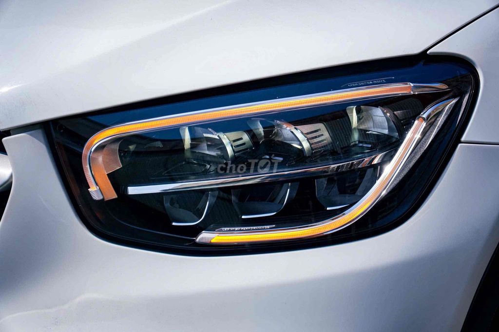 Mercedes Benz GLC 200 4MATIC  2022 - 72 km 1 chủ. Mua bán Ô tô tại Quận Tân Phú Tp Hồ Chí Minh được đăng bởi Văn Hải hình 6