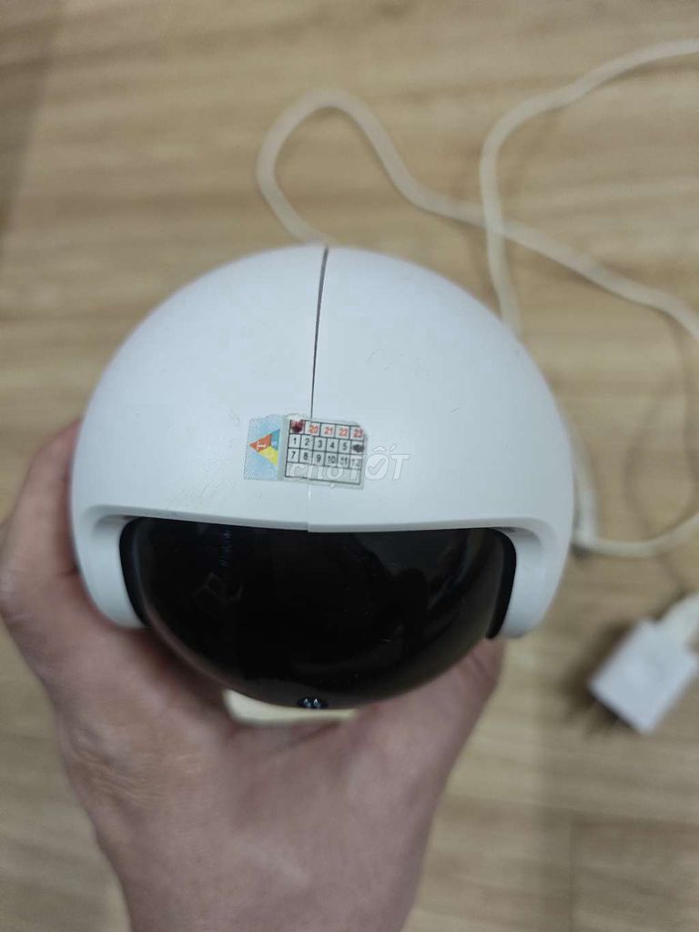 Camera an ninh QCT Smart xoay 360 độ, hồng ngoại