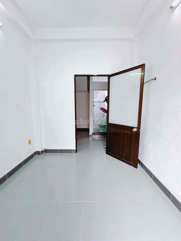 Q4, Tôn Đản, 4 Tầng, Ngang 3 x 8, Khu Dân Cư Hiện Hữu, 3.99 Tỷ Đường Tôn Đản, Phường 4, Quận 4, Tp Hồ Chí Minh Quận 4 Tp Hồ Chí Minh