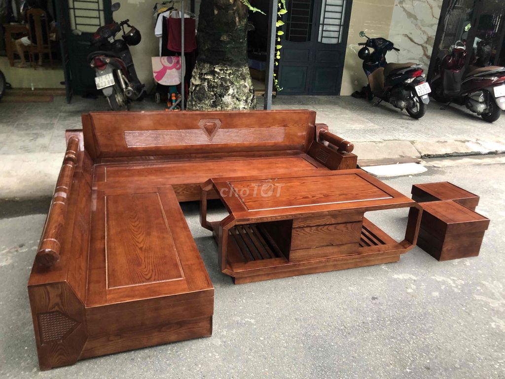 Bộ Salon Gỗ Sồi Góc L Chạm Kim Cương. Mua bán Bàn ghế tại Quận Thanh Khê Đà Nẵng được đăng bởi Huyền Anh  hình 1