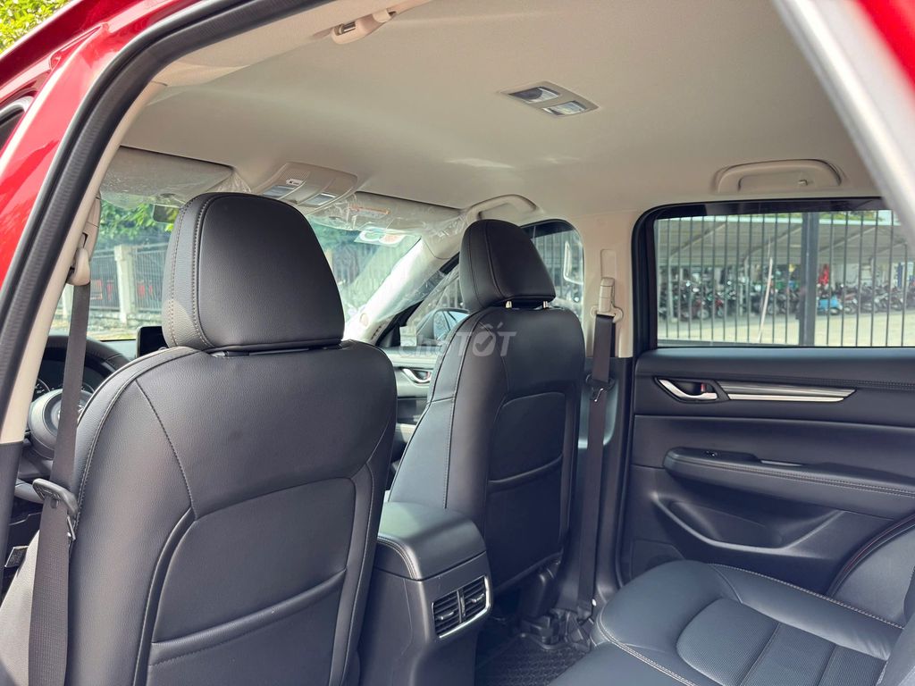 Mazda CX-5 2023 2.0 Luxury Đỏ. Mua bán Ô tô tại Quận 1 Tp Hồ Chí Minh được đăng bởi TÂN TỨ QUÝ hình 9