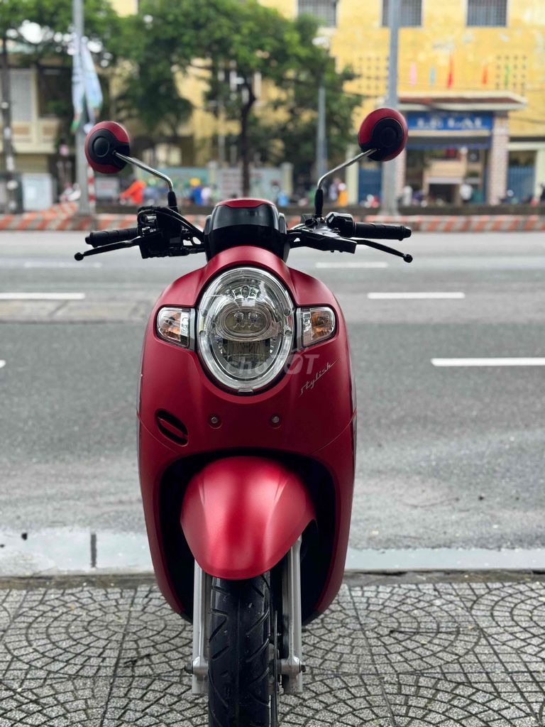 scoopy nguyên rin lốp theo xe ốc trục chưa mở. Mua bán Xe máy tại Quận Ngũ Hành Sơn Đà Nẵng được đăng bởi Nguyễn Phước Vĩnh hình 1