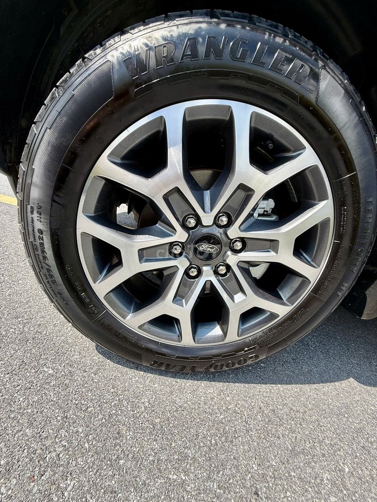 Ford Everest 2022 Titanium 2.0L AT 4x2 - 50000 km. Mua bán Ô tô tại Huyện Đông Anh Hà Nội được đăng bởi Đức Hải hình 5