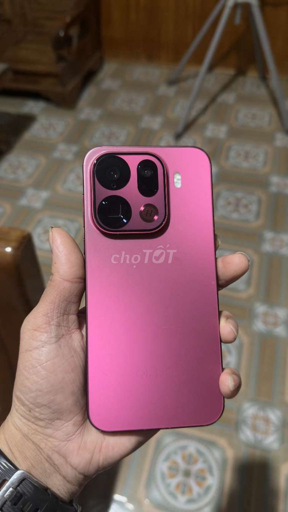 Oppo Find X9 Pro 512GB Đỏ 16GB Like New. Mua bán Điện thoại tại Huyện Nam Đàn Nghệ An được đăng bởi Lê đình Lực hình 1