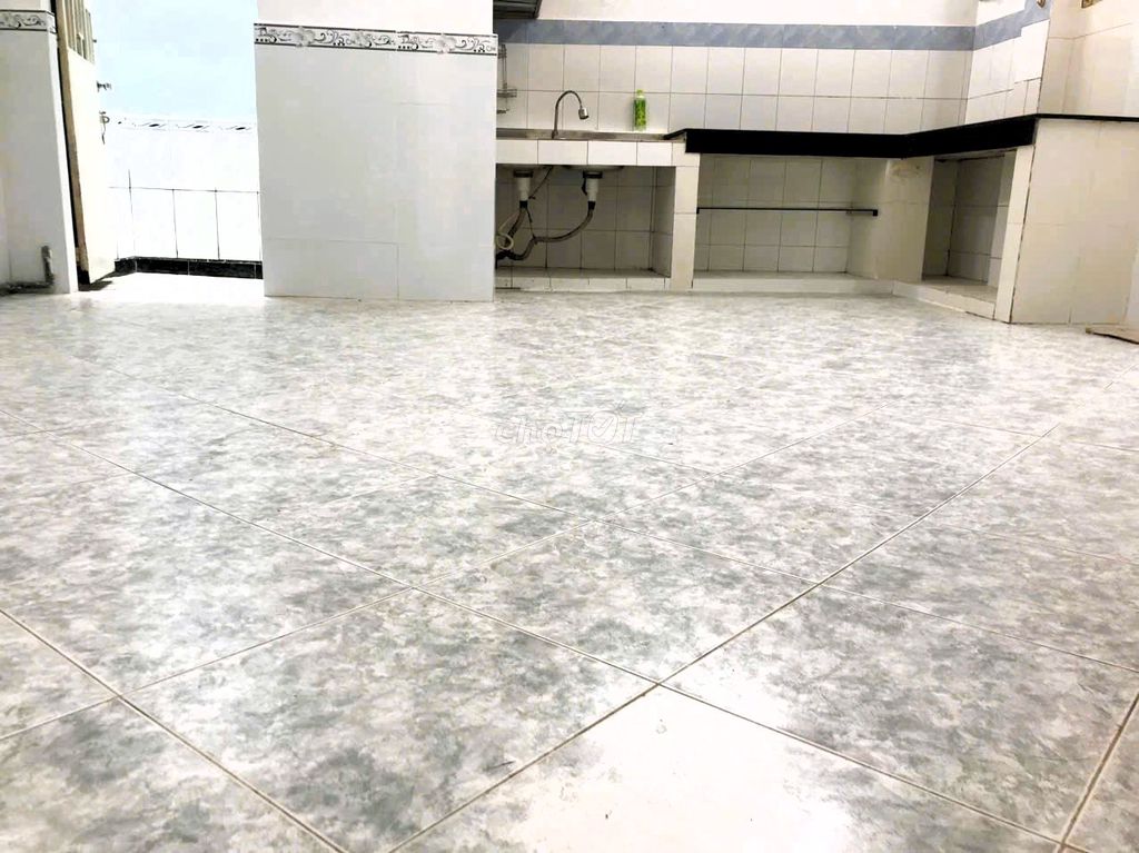 Rent · 3 bd · 150 м² · Thành phố Thủ Đức, ул. gần PVĐ & KVC