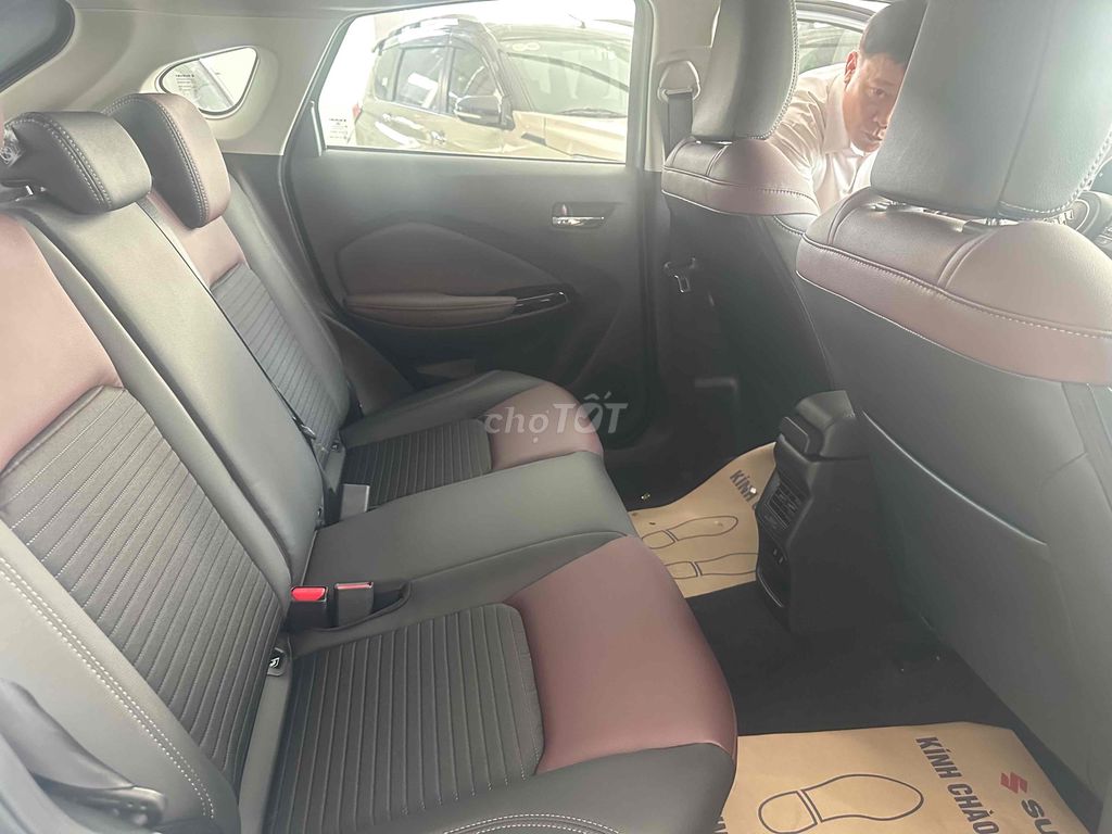 Suzuki Fronx 2025 đủ màu giao ngay có ưu đãi khủng. Mua bán Ô tô tại Quận 3 Tp Hồ Chí Minh được đăng bởi Sơn 2 hình 8