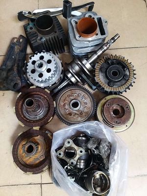 Phụ tùng xe máy bán lại cho anh em nào cần. Mua bán Phụ tùng xe tại Quận Hải Châu Đà Nẵng được đăng bởi VUDAT