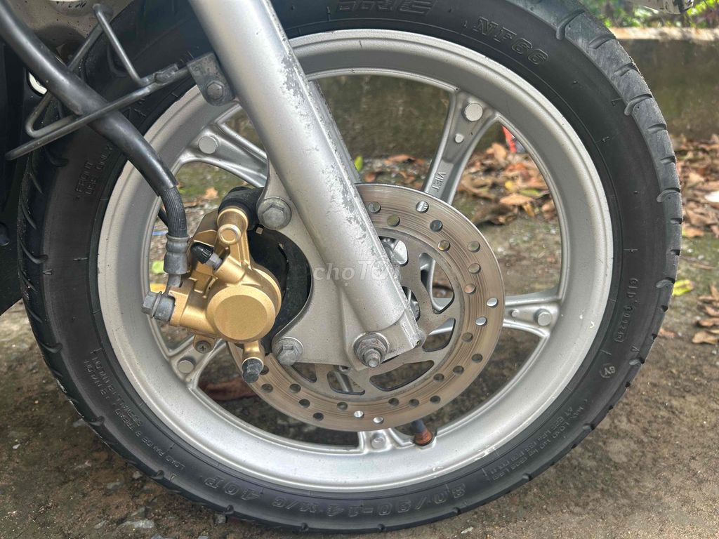 Luvias 125fi máy mạnh êm. Mua bán Xe máy tại Thành phố Mỹ Tho Tiền Giang được đăng bởi Trân Phong hình 2