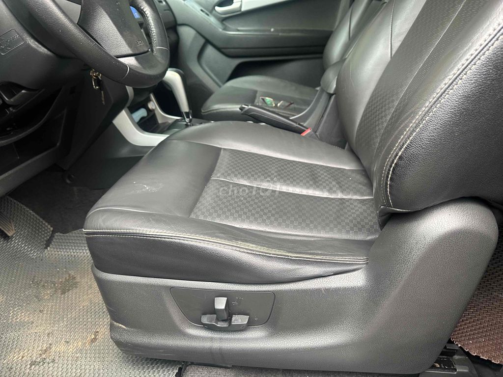 ISUZU DMAX LS 2.5 AT 4x4 SX 2016 NHẬP KHẨU. Mua bán Ô tô tại Thành phố Pleiku Gia Lai được đăng bởi Đức hình 4