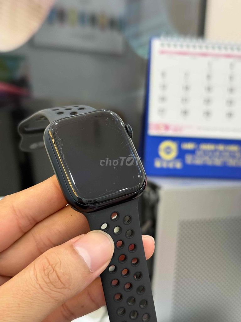 Apple Watch S8 Đen 45mm máy có trầy full phụ kiện. Mua bán Thiết bị đeo thông minh tại Quận Ninh Kiều Cần Thơ được đăng bởi Phạm Minh Tâm hình 1