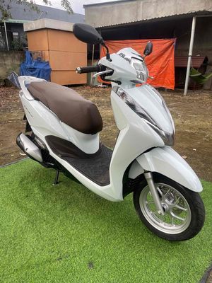 Honda Lead 2018 màu Trắng. Mua bán Xe máy tại Thị xã Phú Mỹ Bà Rịa - Vũng Tàu được đăng bởi Lê  Thanh Hải 